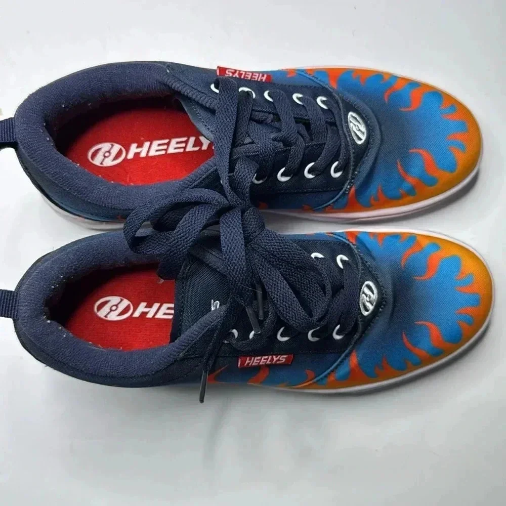 Heelys 2.0 flame skate shoes size 7
